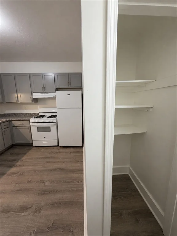 3 bed, 1 bath apartment for rent at 128 Shawmut Unit 2, Chelsea — photo 12 of 14