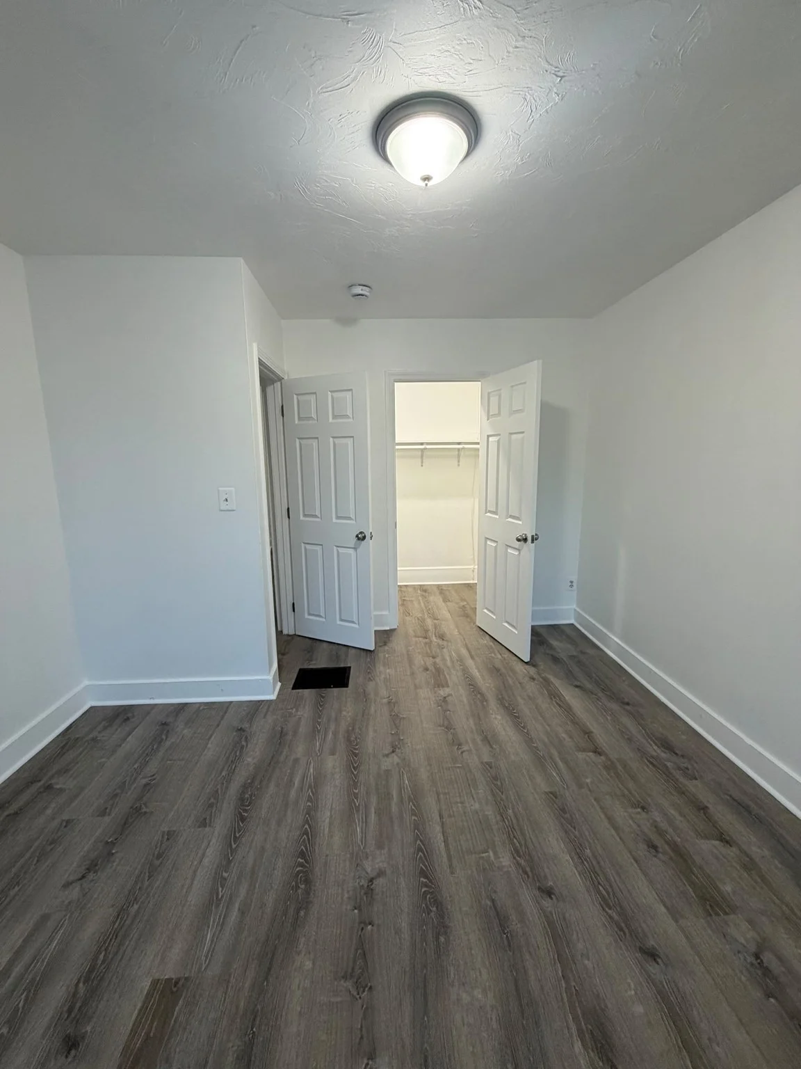 3 bed, 1 bath apartment for rent at 128 Shawmut Unit 6, Chelsea