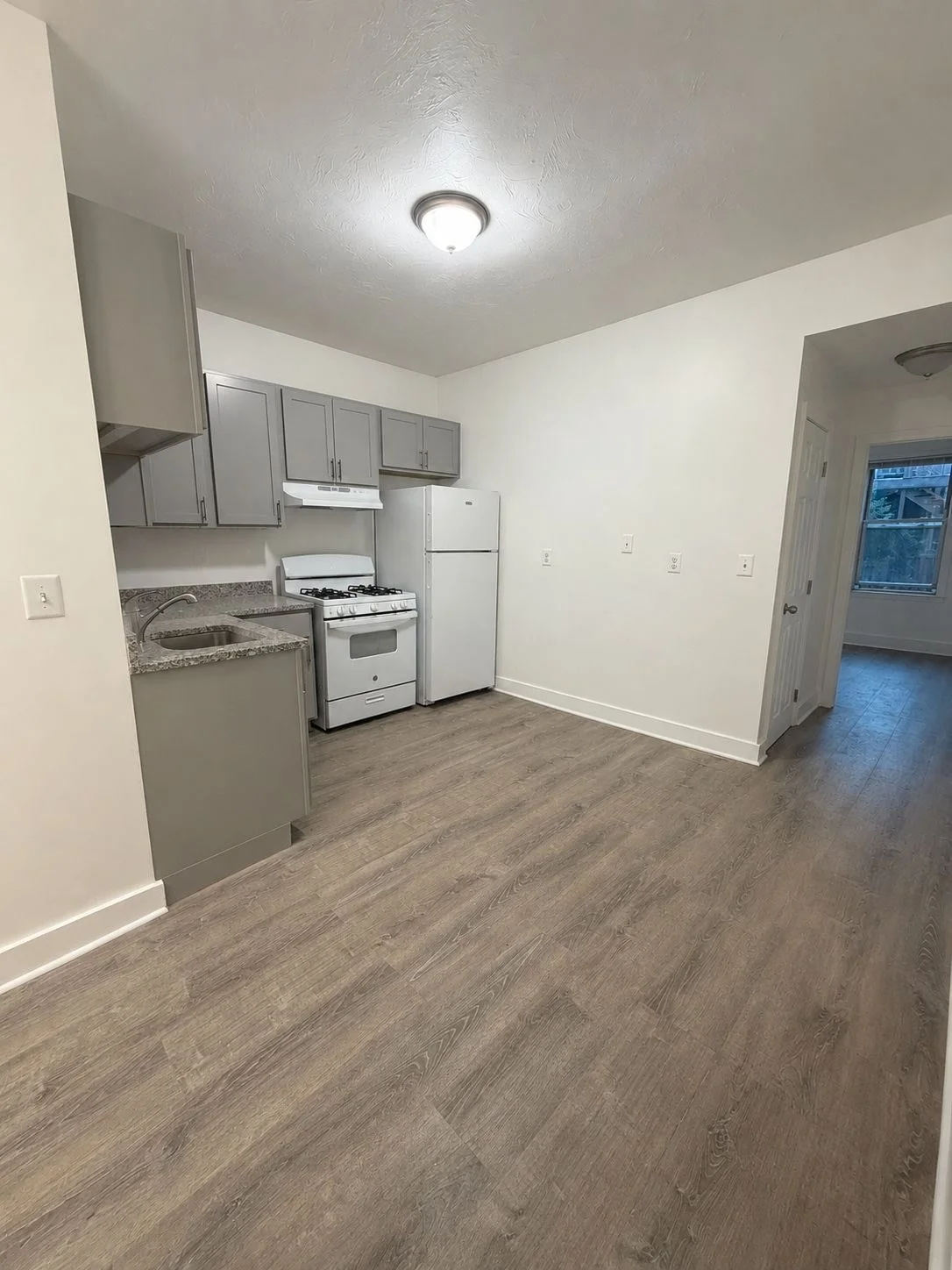 3 bed, 1 bath apartment for rent at 128 Shawmut Unit 6, Chelsea — photo 8 of 10