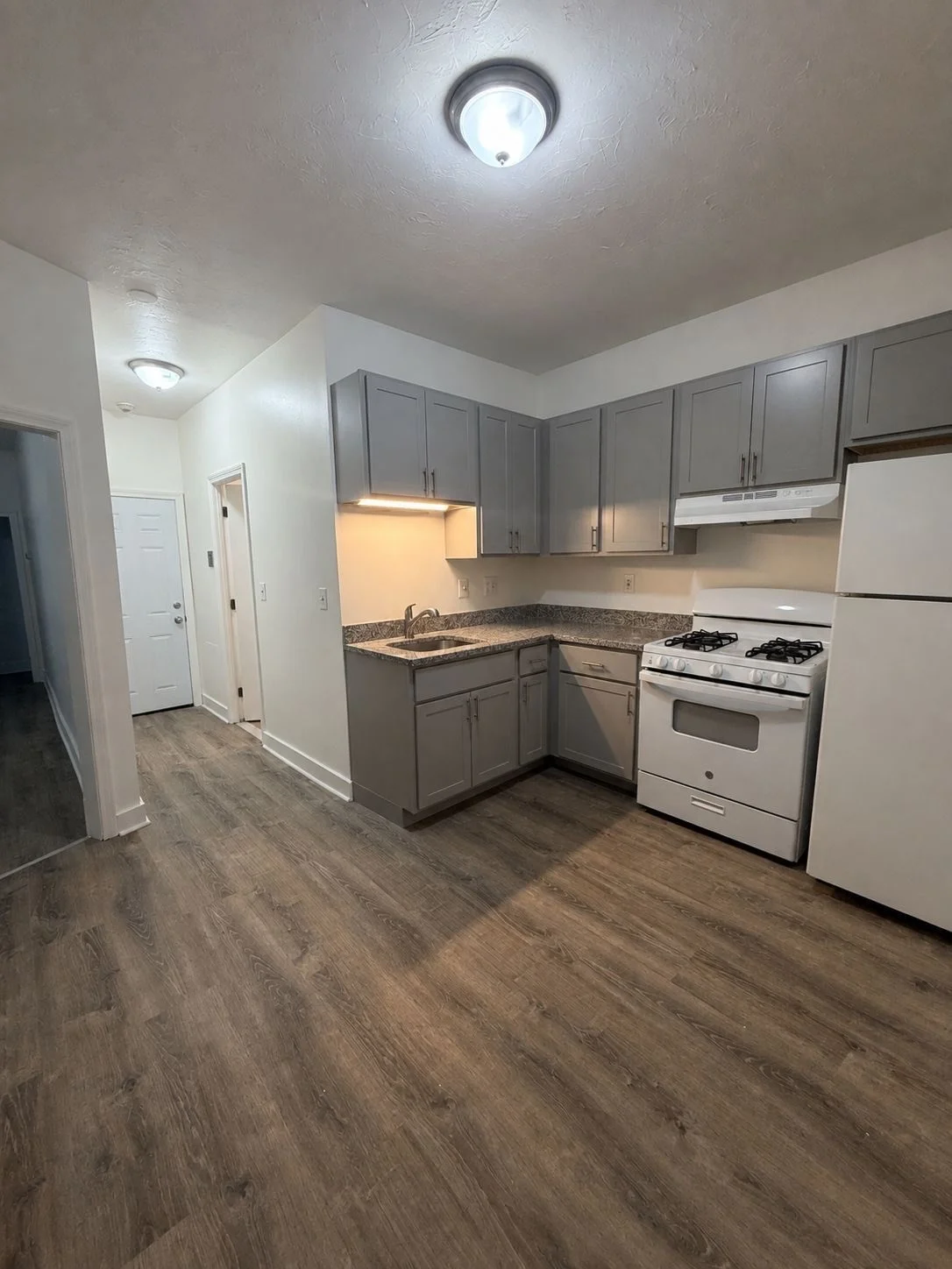 3 bed, 1 bath apartment for rent at 128 Shawmut Unit 6, Chelsea — photo 7 of 10