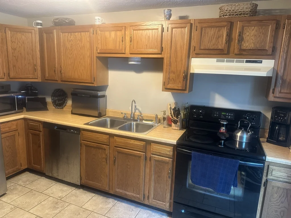 2 bed, 1 bath apartment for rent at 128 State Road, Baldwinville Unit C, Templeton — photo 2 of 15