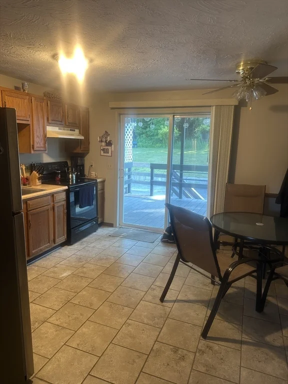 2 bed, 1 bath apartment for rent at 128 State Road, Baldwinville Unit C, Templeton — photo 4 of 15