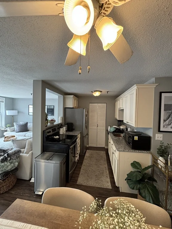 2 bed, 1 bath apartment for rent at 128 Tudor St Unit C, South Boston — photo 5 of 14
