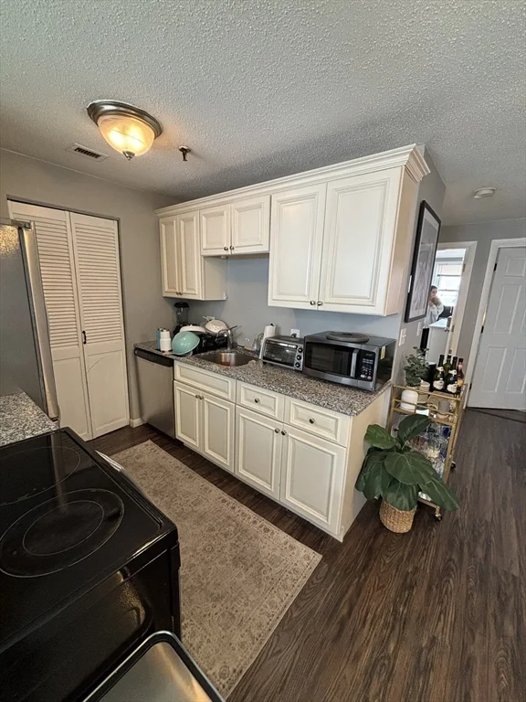 2 bed, 1 bath apartment for rent at 128 Tudor St Unit C, South Boston — photo 7 of 14