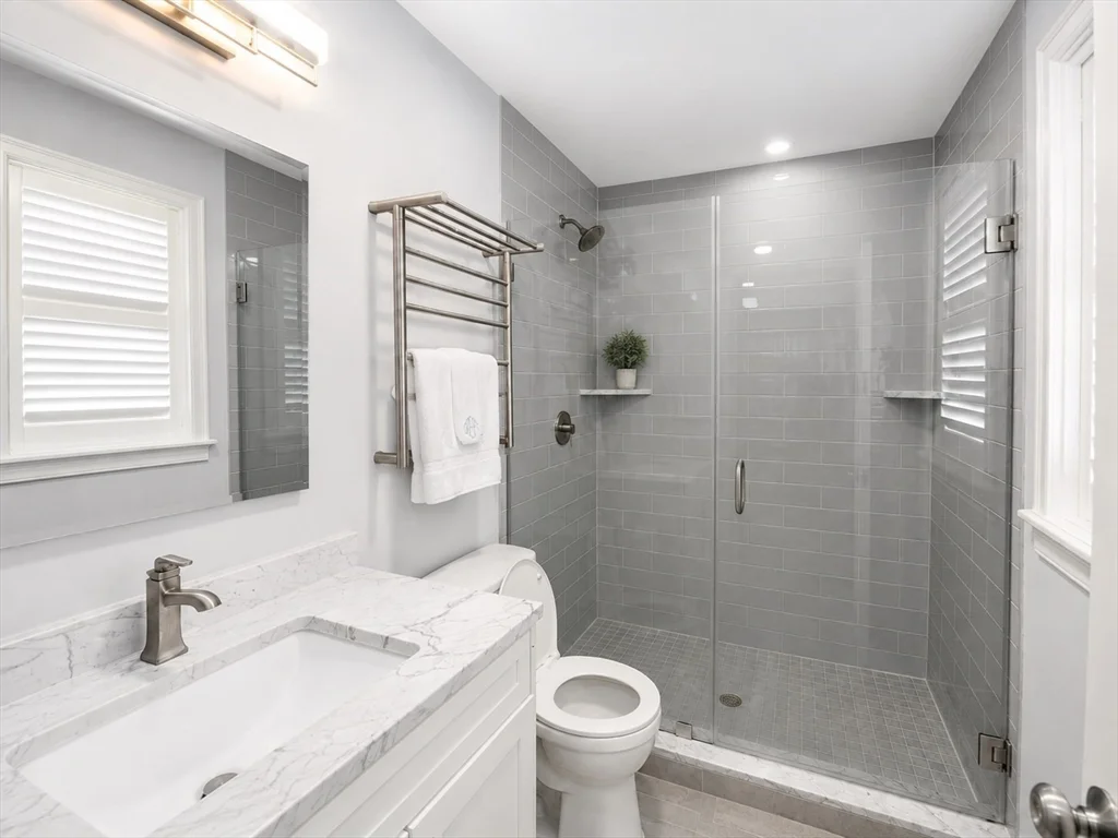 3 bed, 2 bath apartment for rent at 128 Waverly St Unit 1, Everett — photo 13 of 16