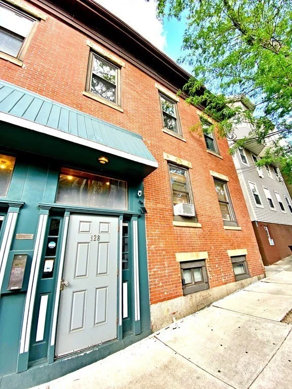 2 bed, 1 bath apartment for rent at 128 Webster St Unit 1, East Boston — photo 21 of 21