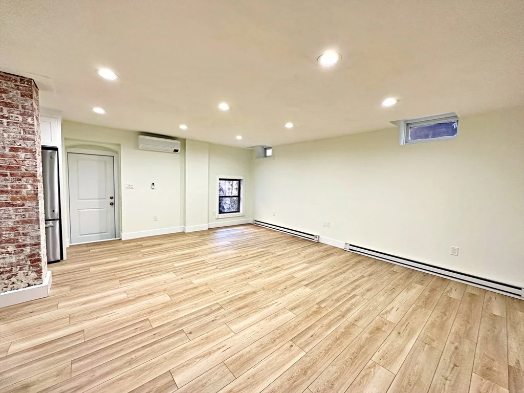 2 bed, 1 bath apartment for rent at 128 Webster St Unit A, East Boston — photo 7 of 18