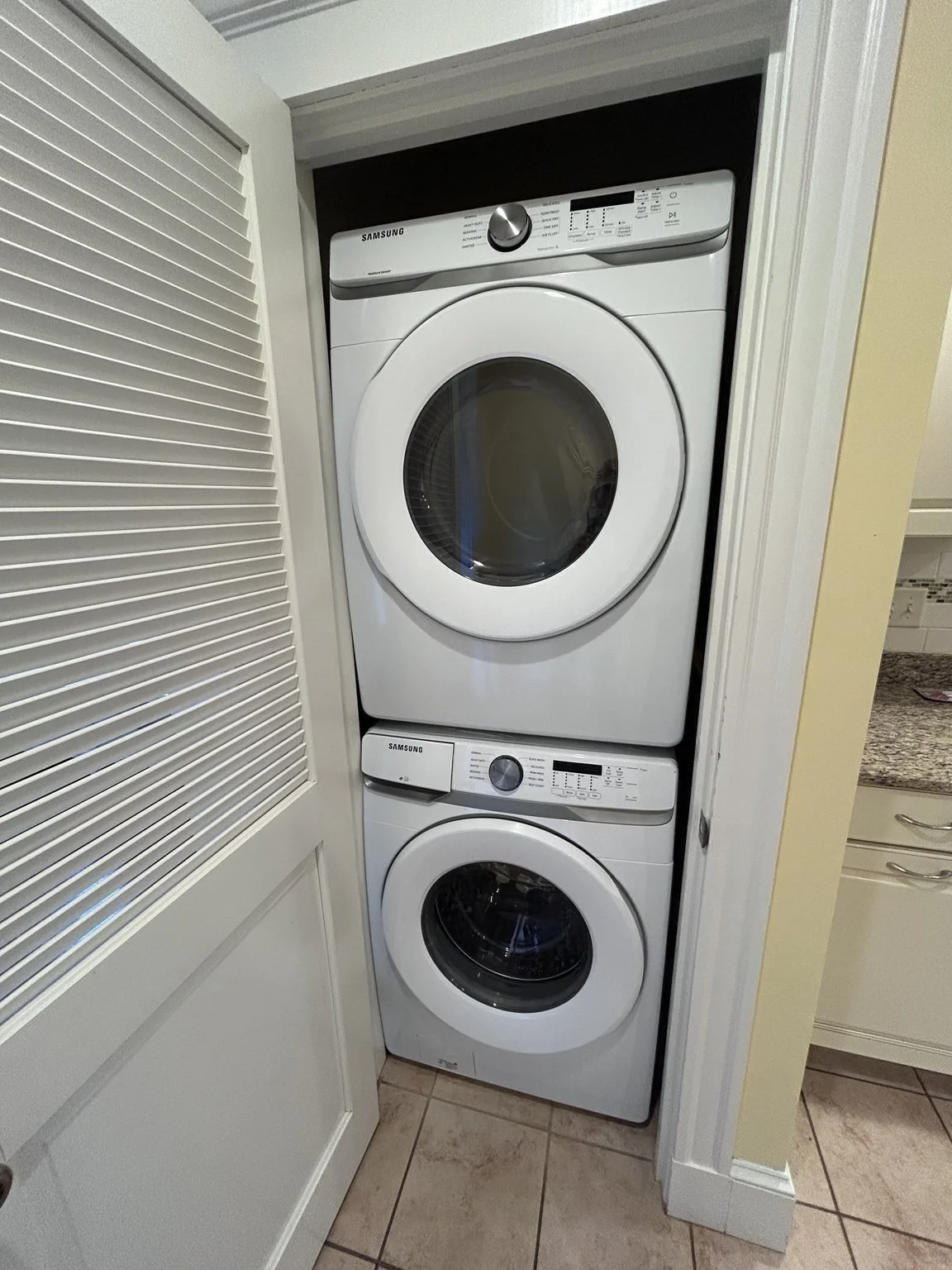 2 bed, 1 bath apartment for rent at 128 Willow Unit 1, West Roxbury — photo 12 of 25