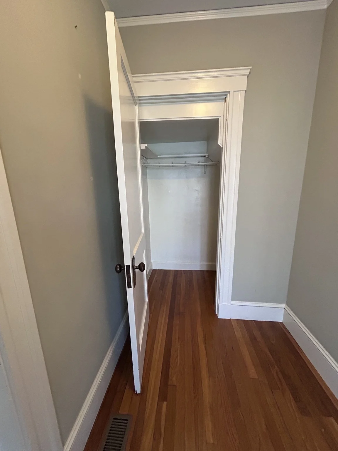 2 bed, 1 bath apartment for rent at 128 Willow Unit 1, West Roxbury — photo 3 of 25