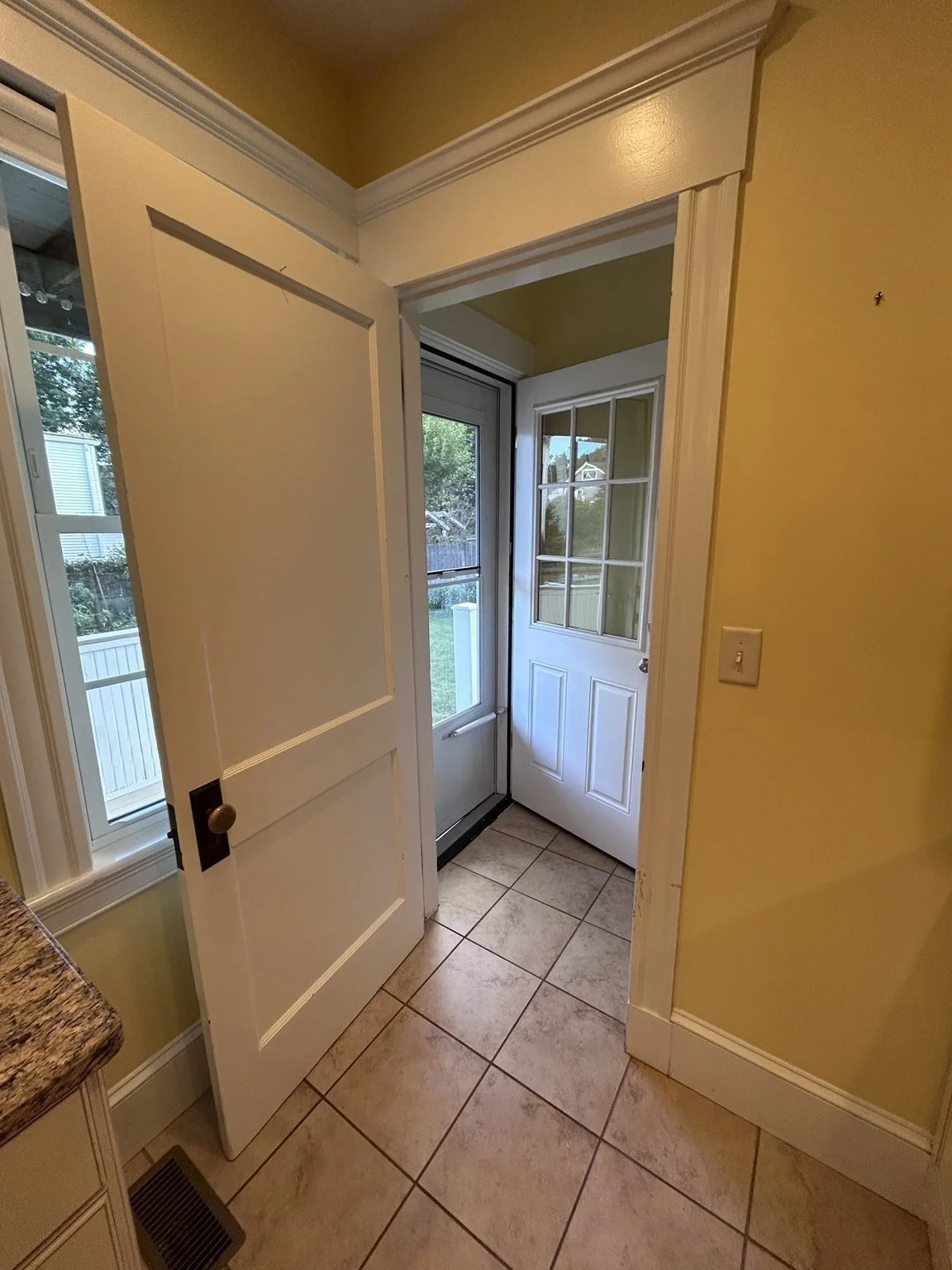 2 bed, 1 bath apartment for rent at 128 Willow Unit 1, West Roxbury — photo 24 of 25