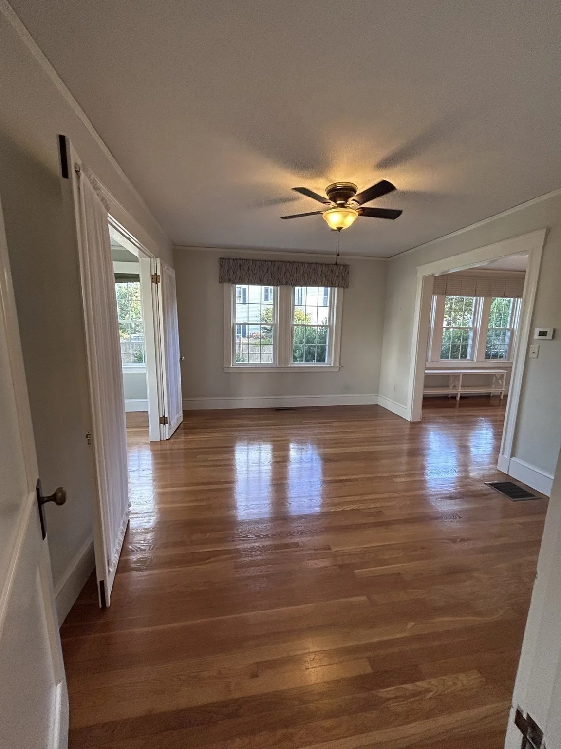 2 bed, 1 bath apartment for rent at 128 Willow Unit 1, West Roxbury — photo 5 of 25