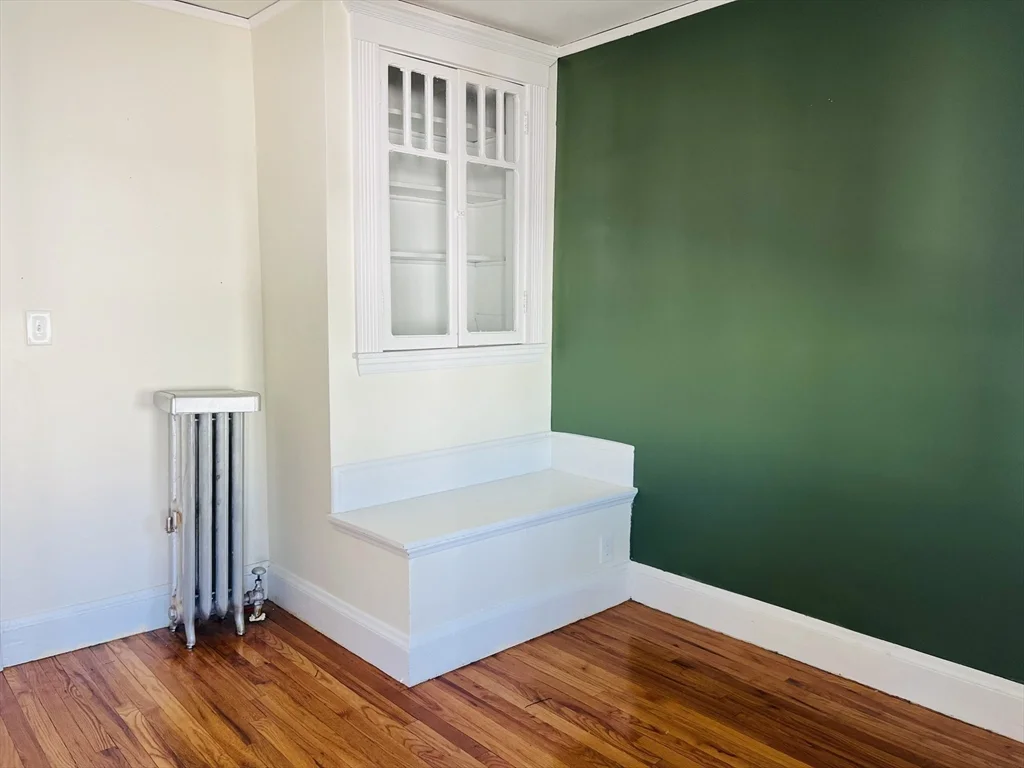 2 bed, 1 bath apartment for rent at 128 Woodruff Ave Unit 2, Wellington — photo 4 of 15