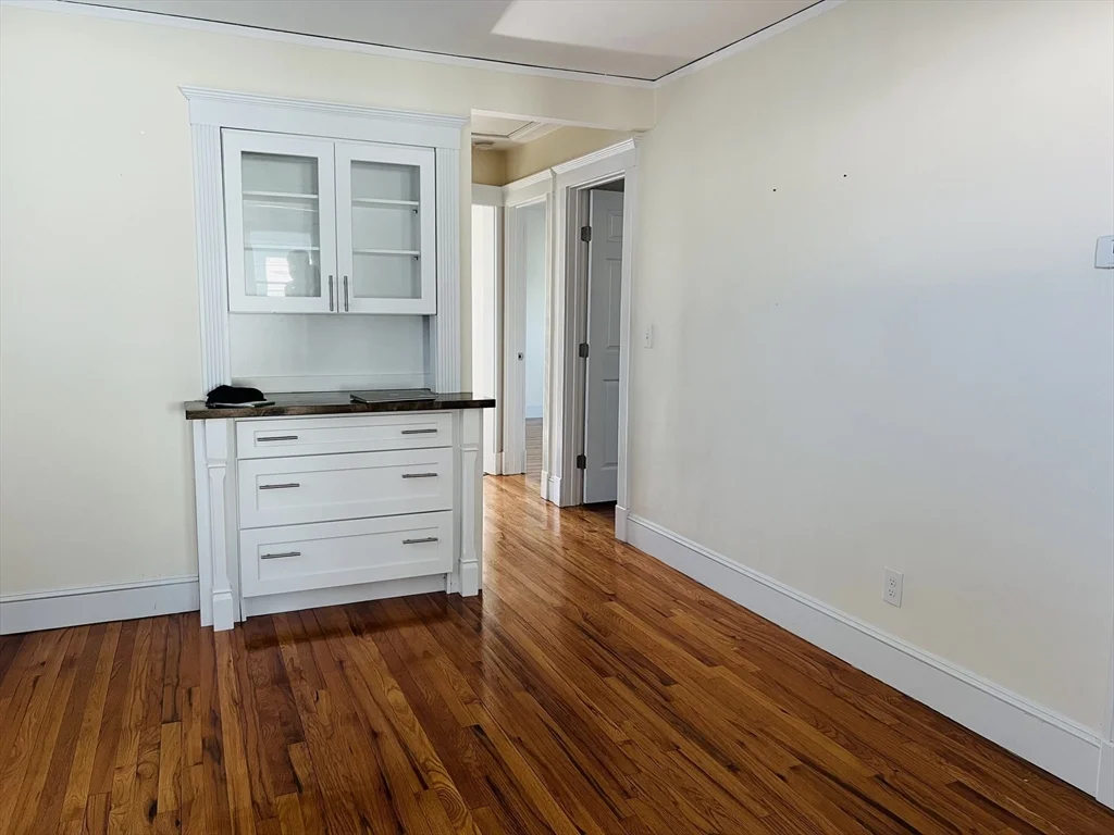 2 bed, 1 bath apartment for rent at 128 Woodruff Ave Unit 2, Wellington — photo 3 of 15