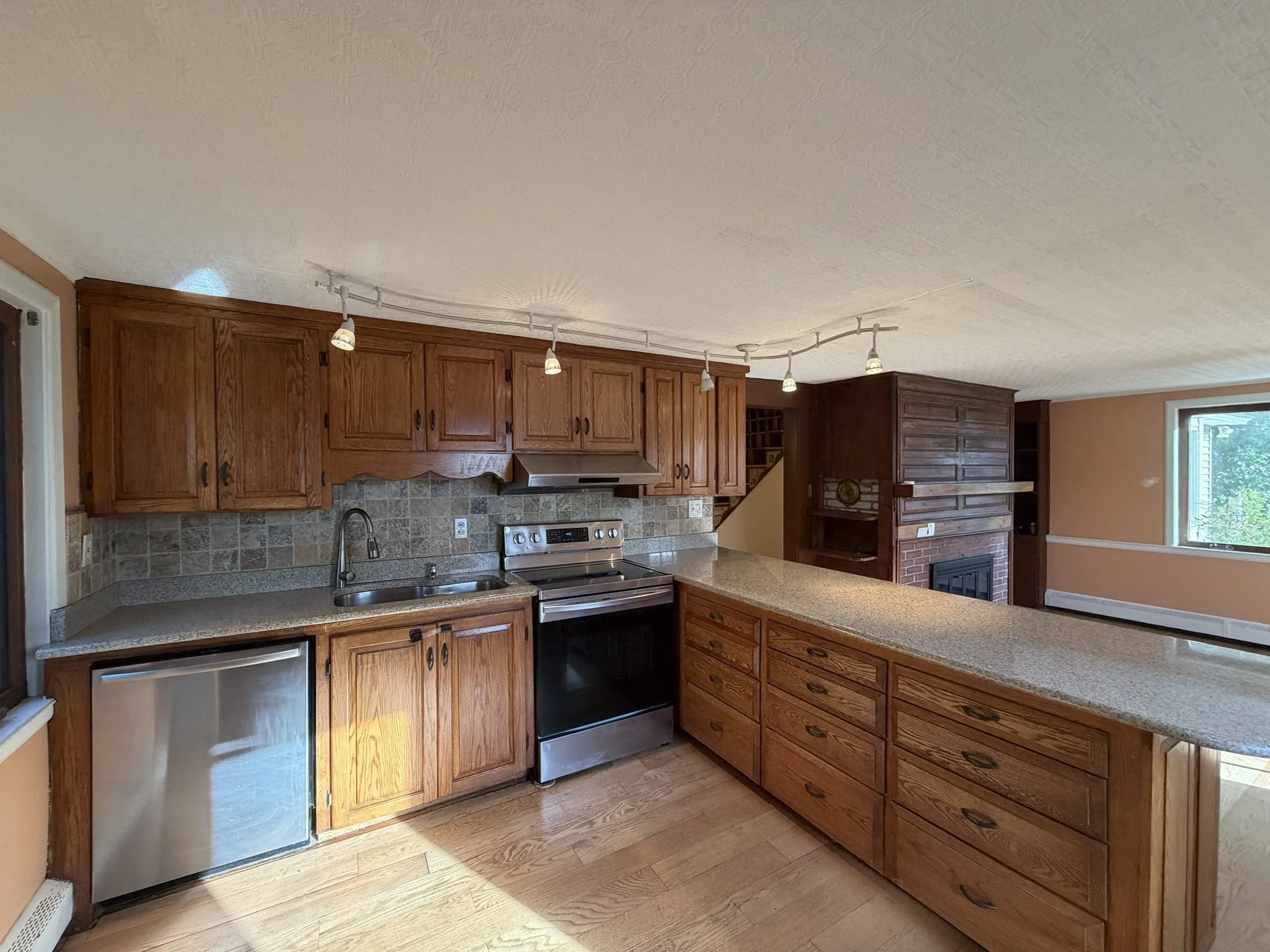 4 bed, 2 bath apartment for rent at 1281 Boston Rd Unit 1281, Haverhill — photo 15 of 40