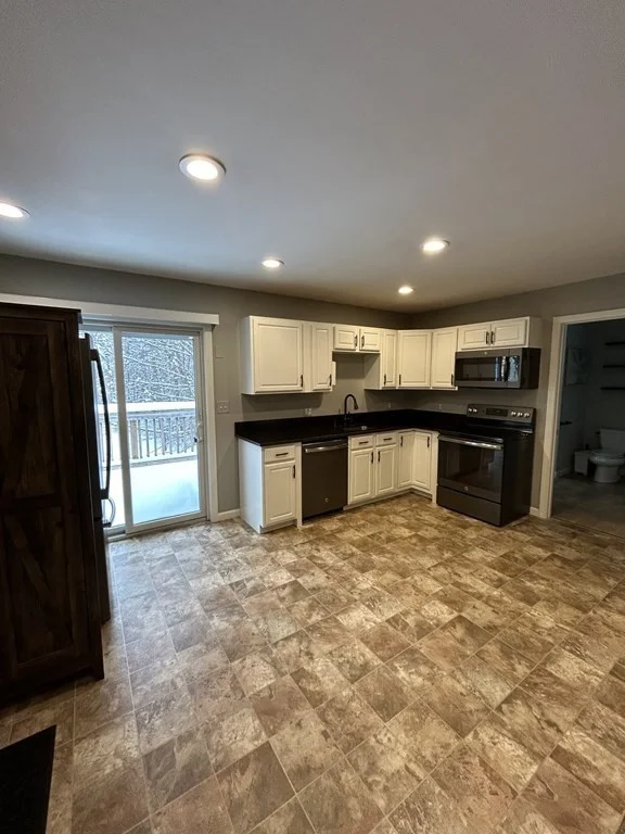 1 bed, 1 bath apartment for rent at 1281 Concord St, Framingham — photo 2 of 10