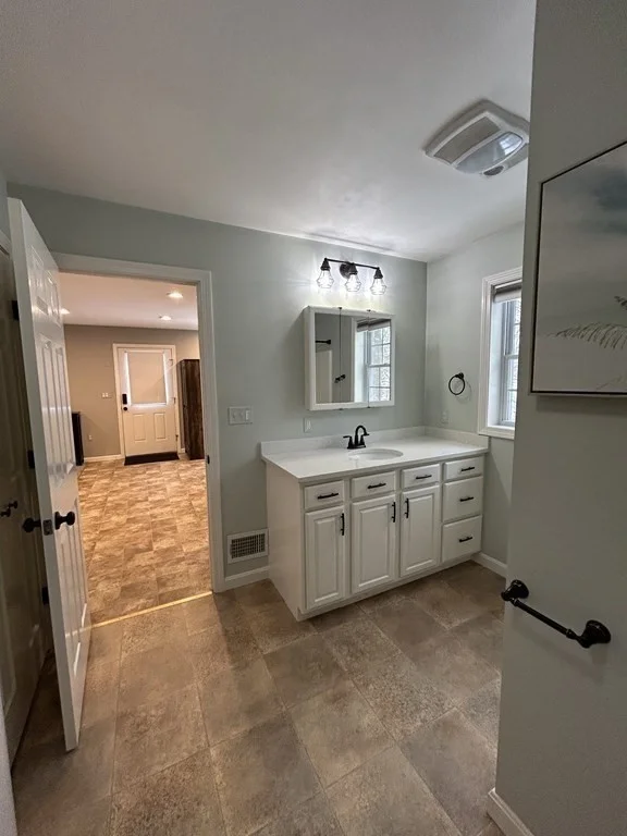 1 bed, 1 bath apartment for rent at 1281 Concord St, Framingham — photo 8 of 10
