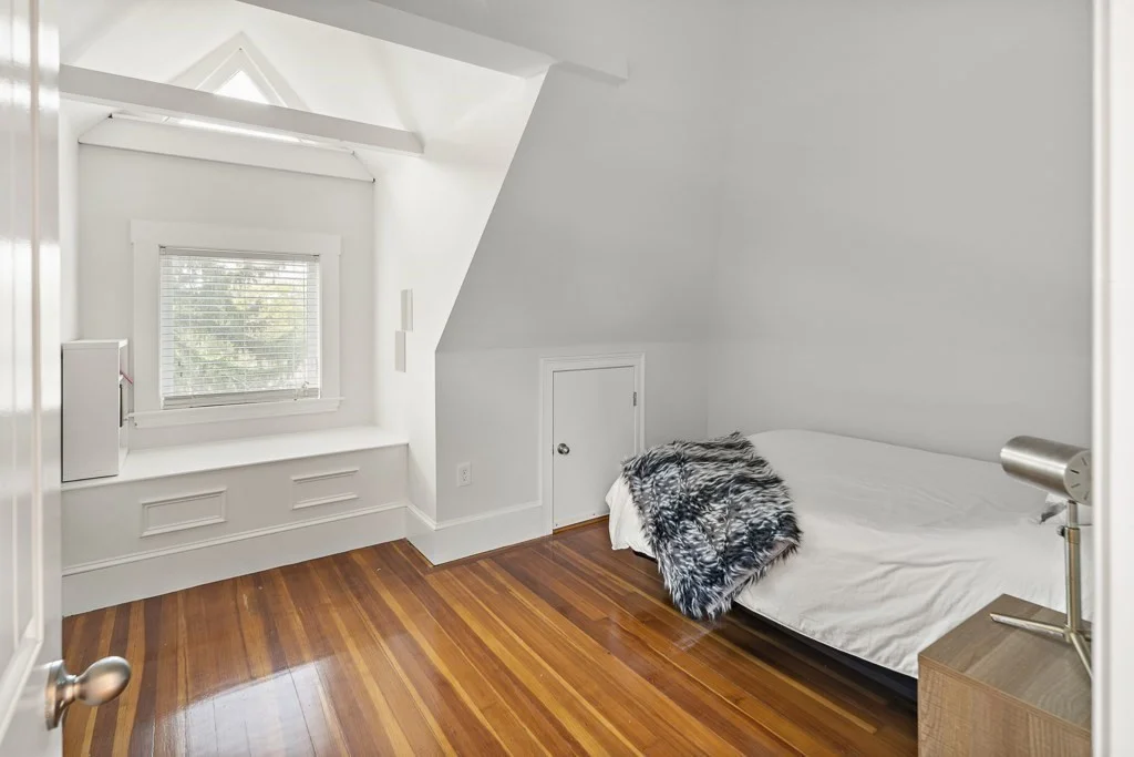 4 bed, 3 bath apartment for rent at 1281 Walnut St Unit 2, Newton — photo 20 of 30