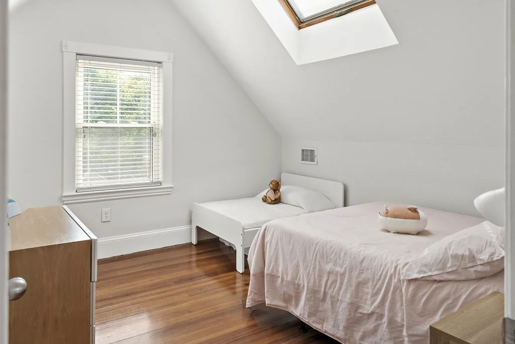 4 bed, 3 bath apartment for rent at 1281 Walnut St Unit 2, Newton — photo 25 of 30