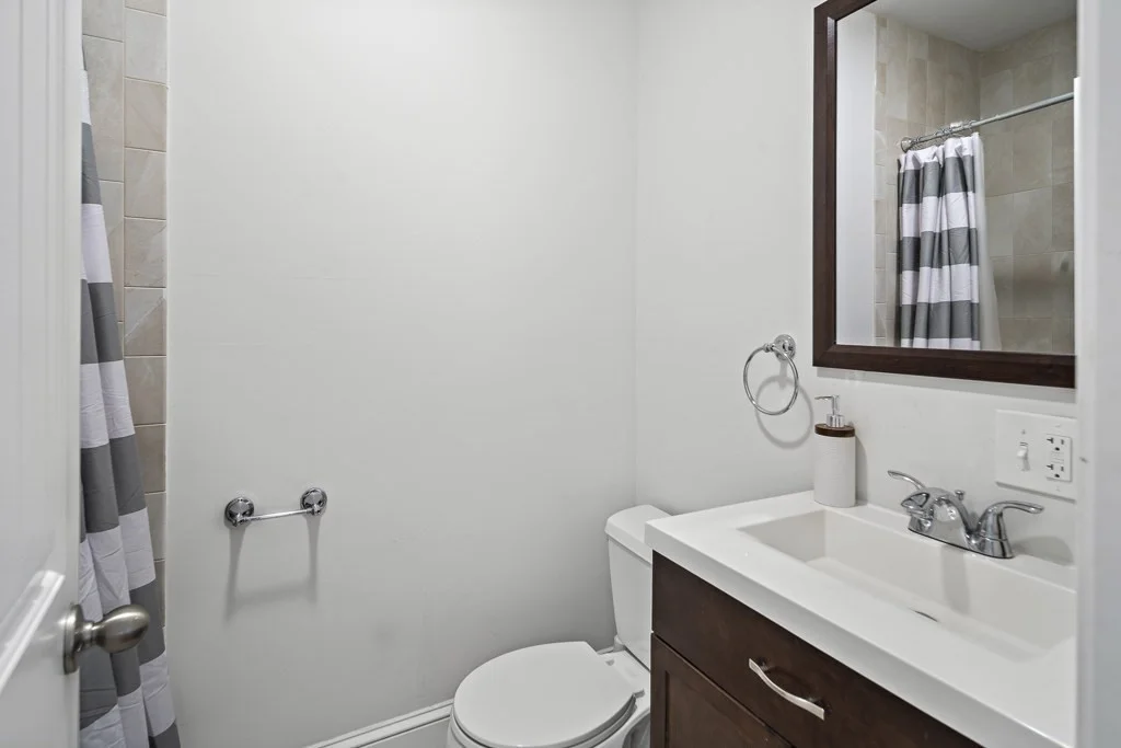 4 bed, 3 bath apartment for rent at 1281 Walnut St Unit 2, Newton — photo 13 of 30