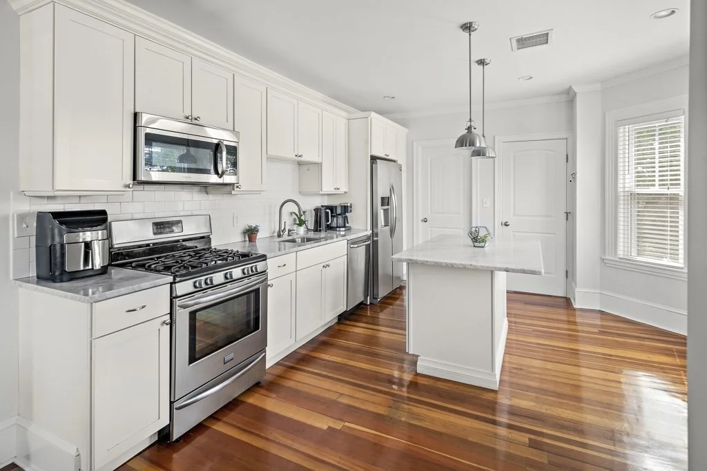 4 bed, 3 bath apartment for rent at 1281 Walnut St Unit 2, Newton — photo 6 of 30