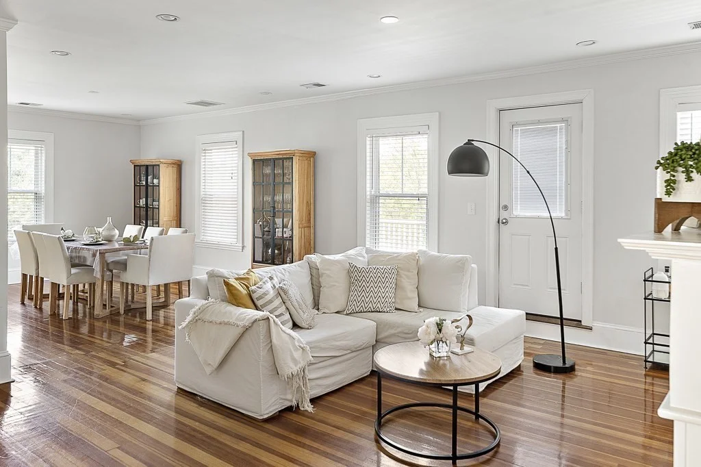 4 bed, 3 bath apartment for rent at 1281 Walnut St Unit 2, Newton — photo 3 of 30