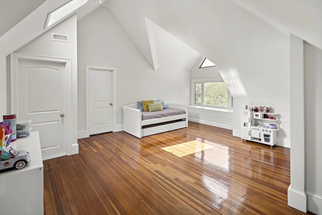 4 bed, 3 bath apartment for rent at 1281 Walnut St Unit 2, Newton — photo 22 of 30