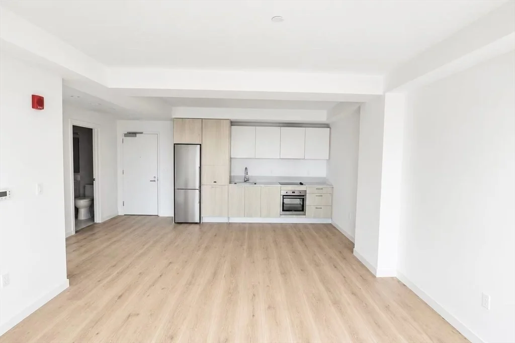 1 bed, 1 bath apartment for rent at 1282 Boylston St Unit 428, Fenway — photo 4 of 19