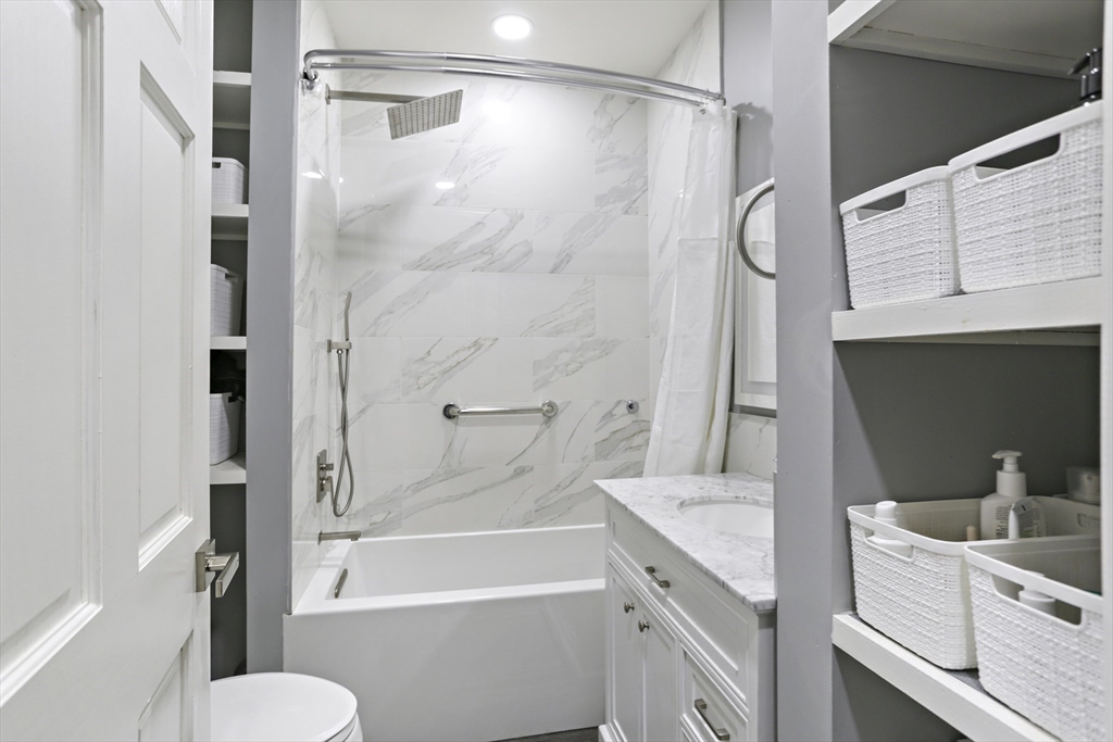3 bed, 1 bath apartment for rent at 1283 Massachusetts Ave Unit 3, Arlington Heights — photo 10 of 16