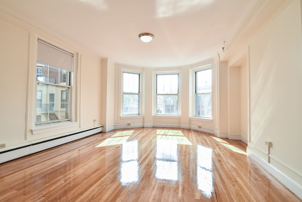 2 bed, 1 bath apartment for rent at 1284 Beacon St Unit 208, Coolidge Corner