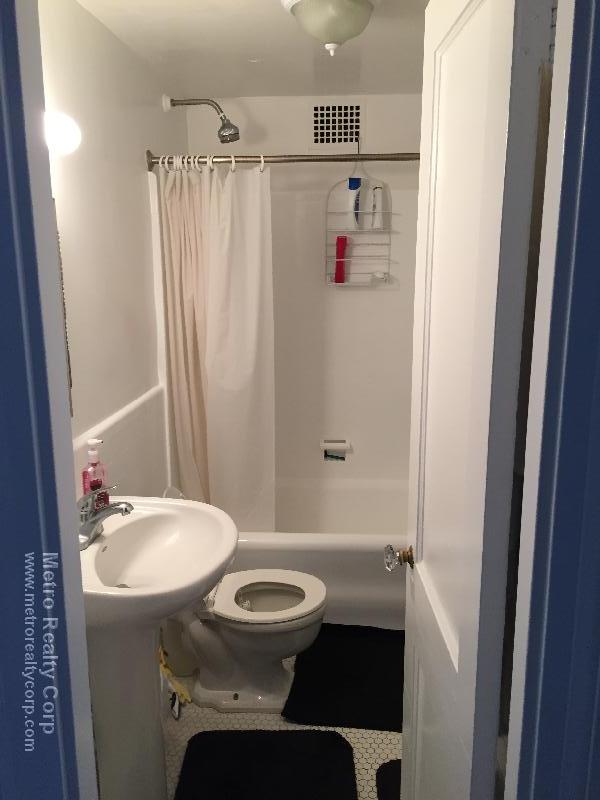 Studio bed, 1 bath apartment for rent at 1284 Beacon St Unit 402, Coolidge Corner — photo 4 of 8