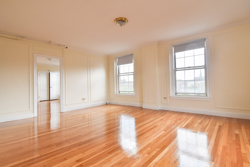 2 bed, 1 bath apartment for rent at 1284 Beacon St Unit 420, Coolidge Corner — photo 2 of 16