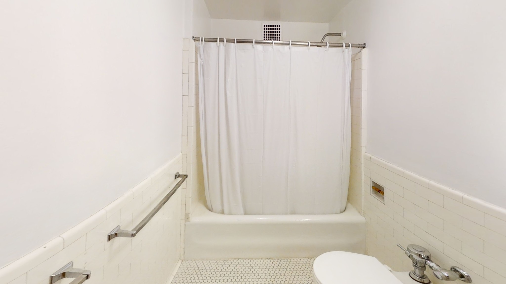Studio bed, 1 bath apartment for rent at 1284 Beacon St Unit 603, Coolidge Corner — photo 5 of 14