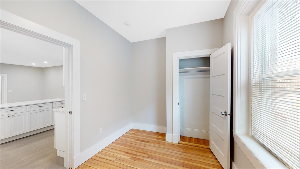 4 bed, 2 bath apartment for rent at 1284 Commonwealth Ave Unit 1, Allston — photo 15 of 19