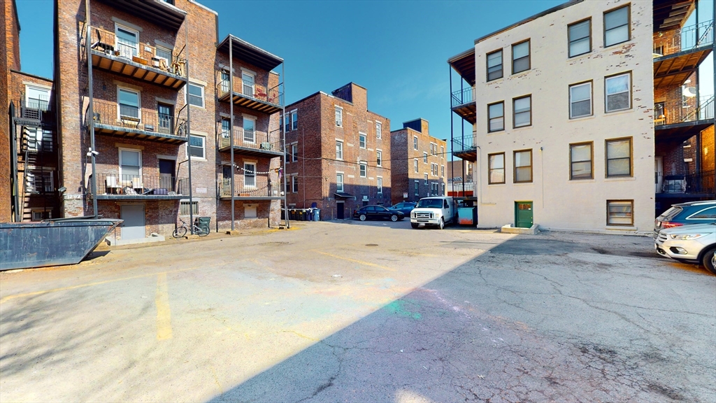 4 bed, 2 bath apartment for rent at 1284 Commonwealth Ave Unit 1, Allston — photo 19 of 19