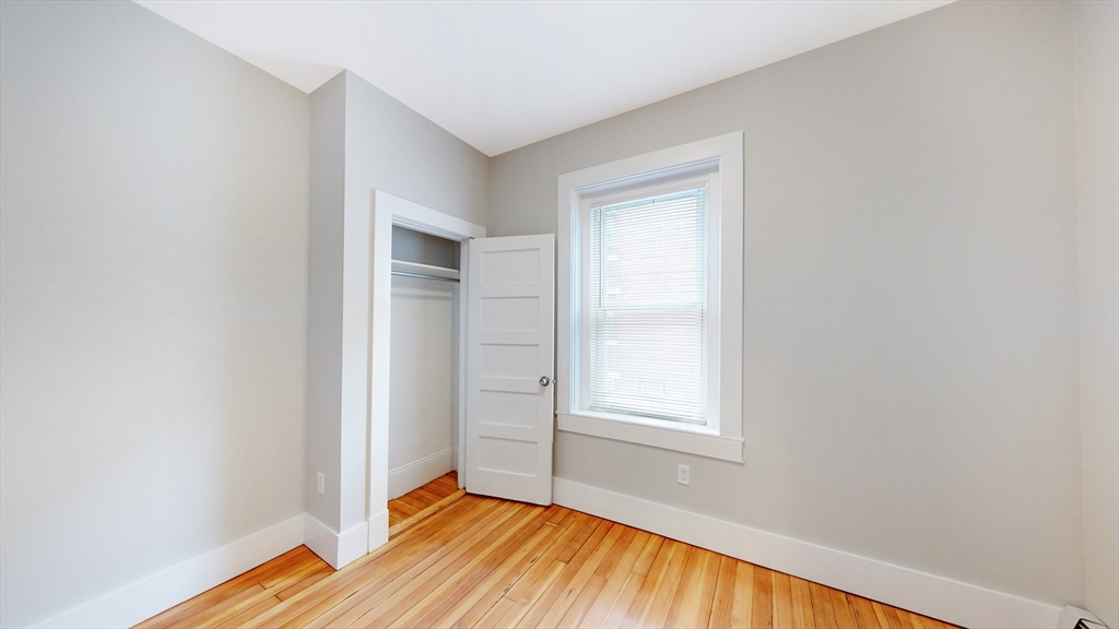 4 bed, 2 bath apartment for rent at 1284 Commonwealth Ave Unit 1, Allston — photo 14 of 19