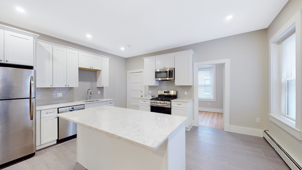 4 bed, 2 bath apartment for rent at 1284 Commonwealth Ave Unit 1, Allston — photo 1 of 19