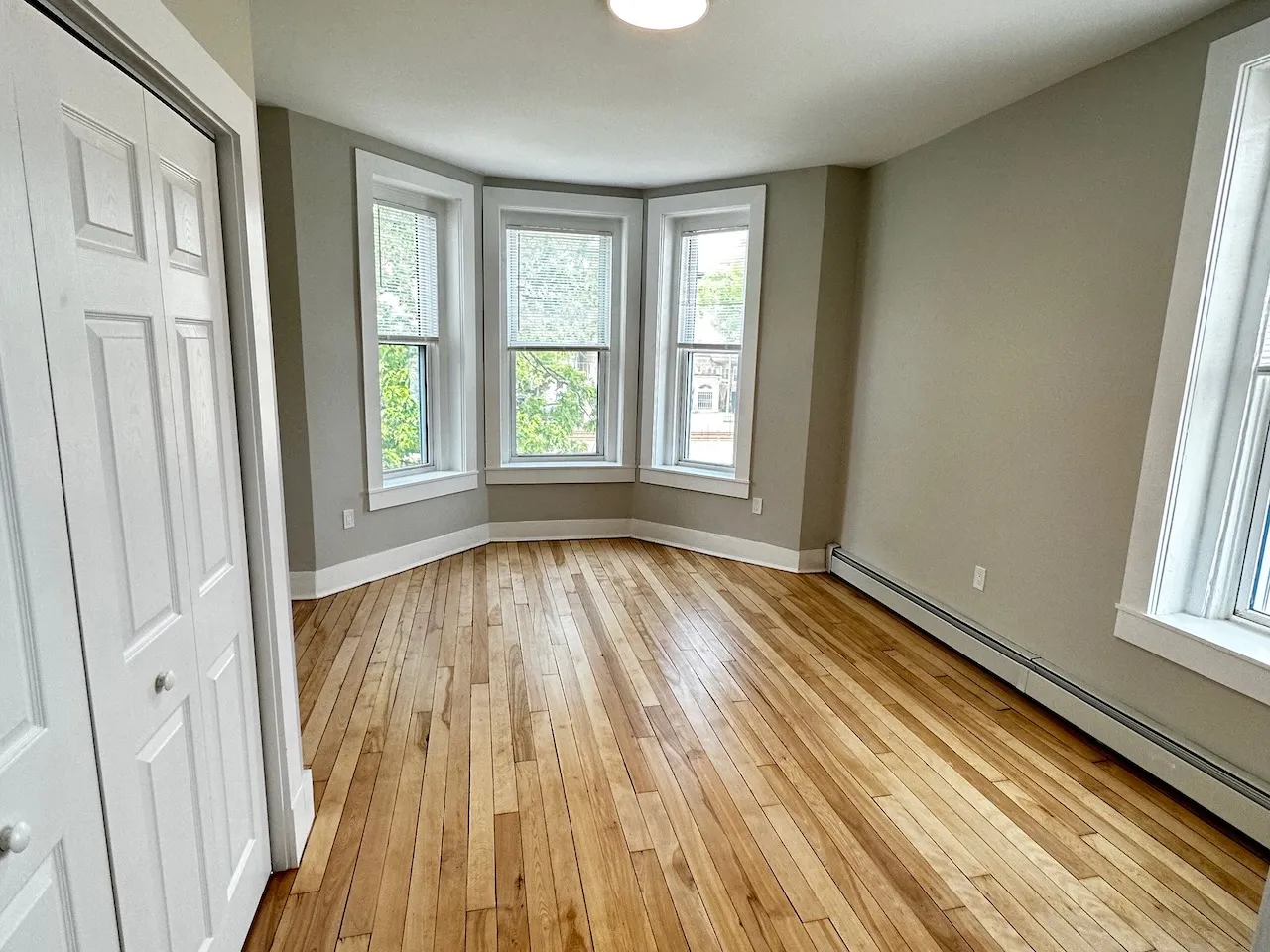 5 bed, 2 bath apartment for rent at 1284 Commonwealth Ave Unit 5, Allston — photo 12 of 29