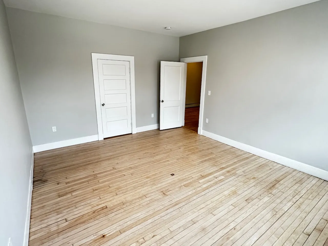 5 bed, 2 bath apartment for rent at 1284 Commonwealth Ave Unit 5, Allston — photo 19 of 29