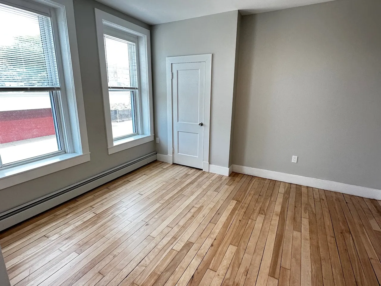 5 bed, 2 bath apartment for rent at 1284 Commonwealth Ave Unit 5, Allston — photo 14 of 29
