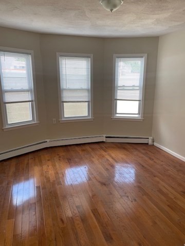 3 bed, 1 bath apartment for rent at 129 Arsenal St Unit 2, Watertown — photo 4 of 15