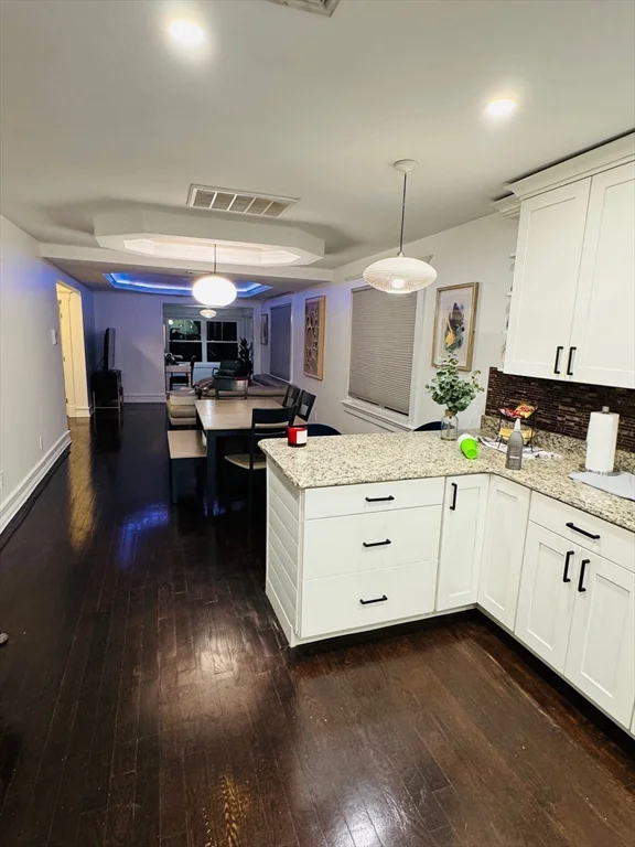 3 bed, 2 bath apartment for rent at 129 Bailey Rd Unit 2, Ten Hills — photo 3 of 10