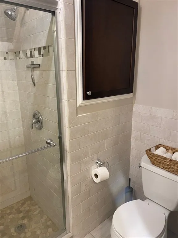4 bed, 2 bath apartment for rent at 129 Brooks St Unit 2, Oak Square — photo 15 of 20