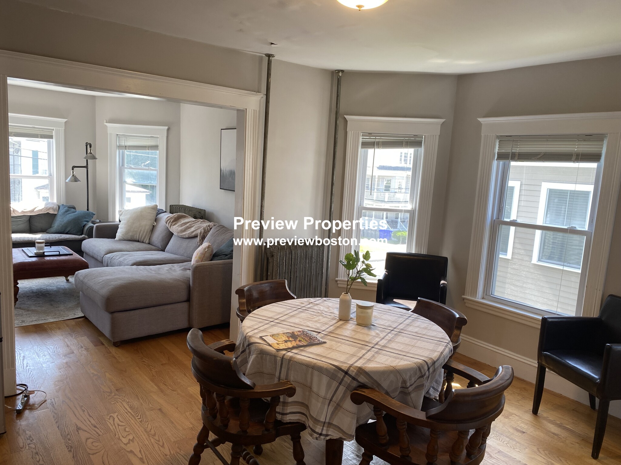 4 bed, 2 bath apartment for rent at 129 Brooks St Unit 2P, Brighton — photo 3 of 10