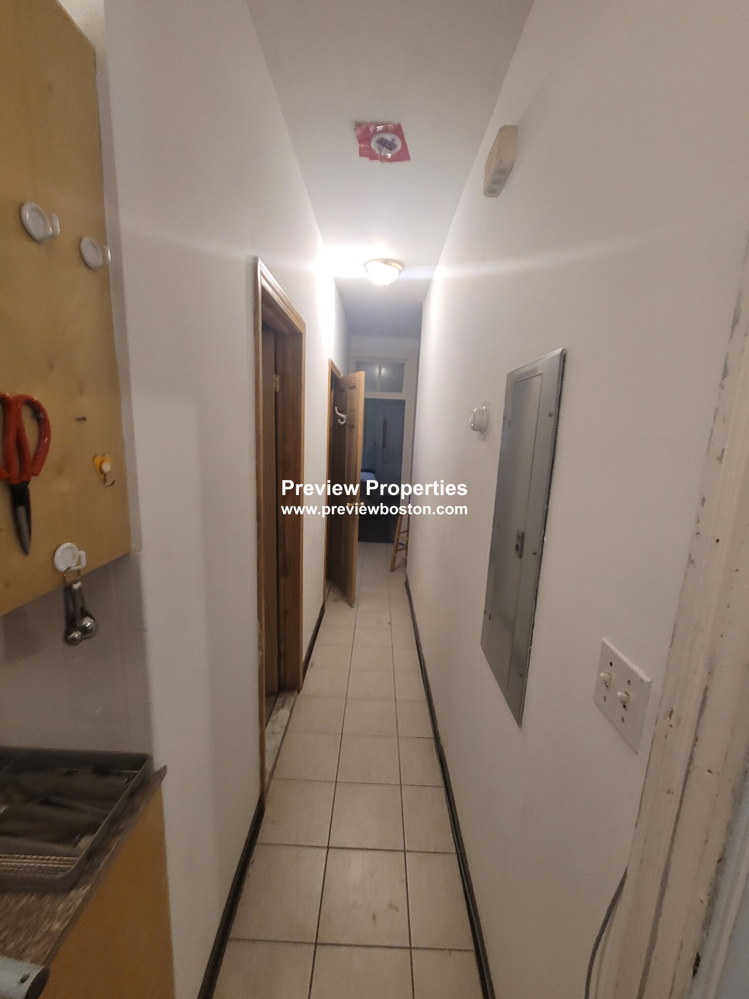 4 bed, 2 bath apartment for rent at 129 Cedar St Unit 2P, Roxbury — photo 5 of 11