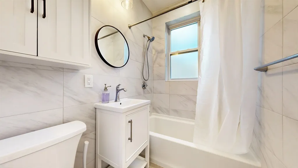 2 bed, 1 bath apartment for rent at 129 Chiswick Rd Unit 16, Brighton — photo 11 of 18