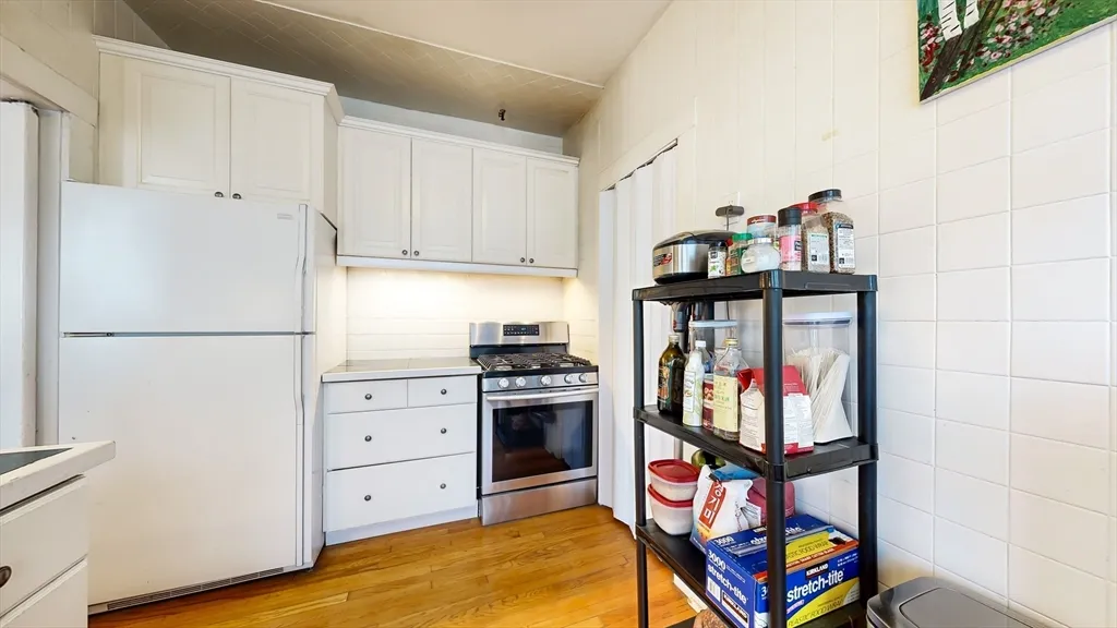 2 bed, 1 bath apartment for rent at 129 Chiswick Rd Unit 16, Brighton — photo 10 of 18