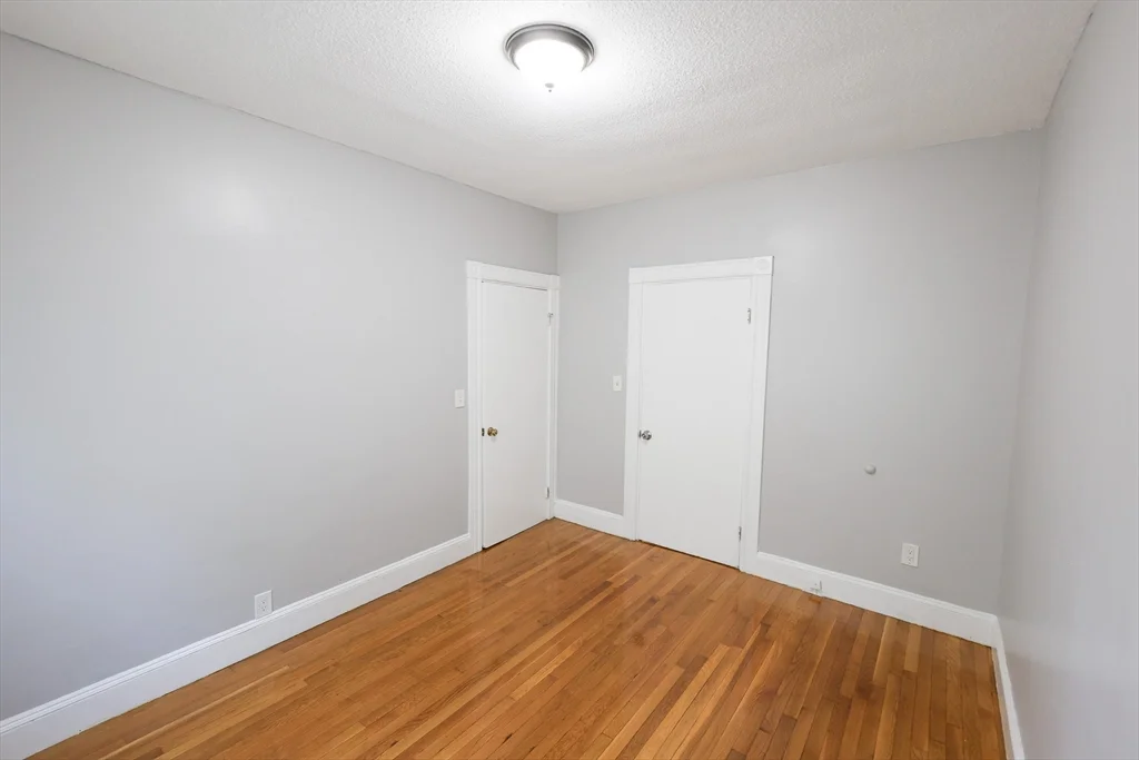 4 bed, 1 bath apartment for rent at 129 Draper St Unit 1, Dorchester — photo 20 of 26