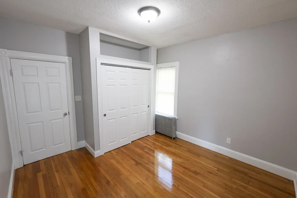 4 bed, 1 bath apartment for rent at 129 Draper St Unit 1, Dorchester — photo 24 of 26