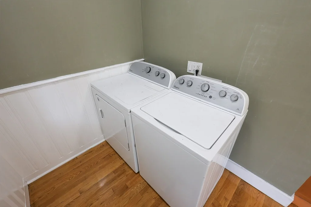 4 bed, 1 bath apartment for rent at 129 Draper St Unit 1, Dorchester — photo 7 of 26