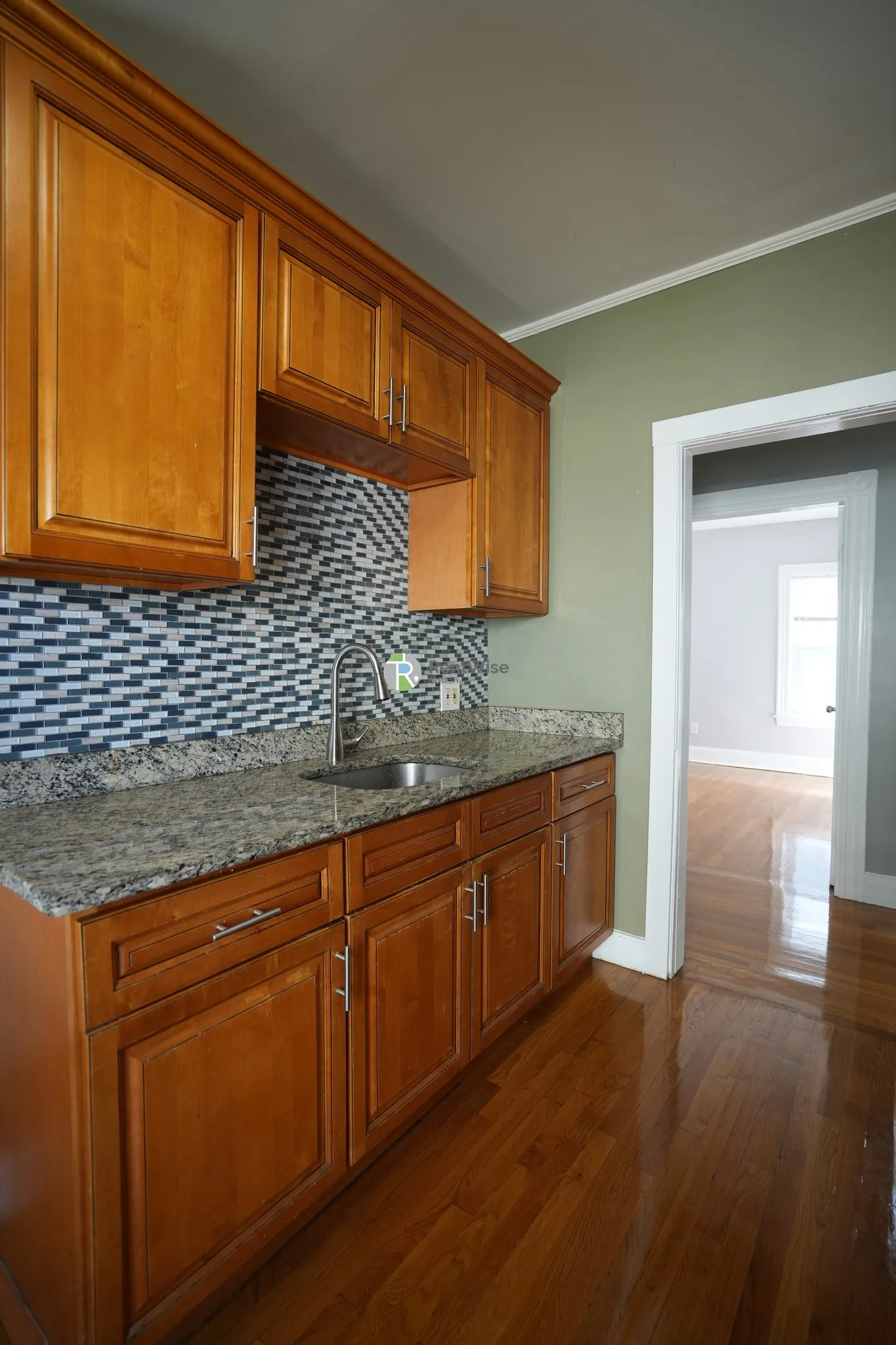 4 bed, 1 bath apartment for rent at 129 Draper St Unit 2, Dorchester — photo 12 of 26